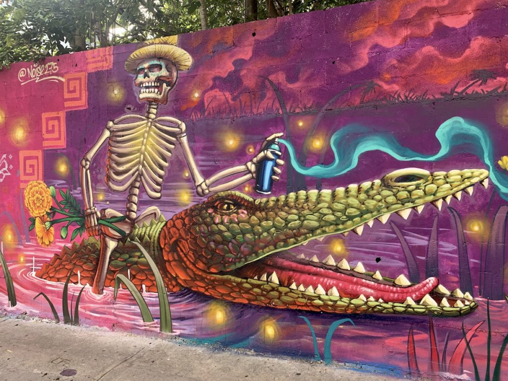 Gorgeous sidewalk art with crocodile