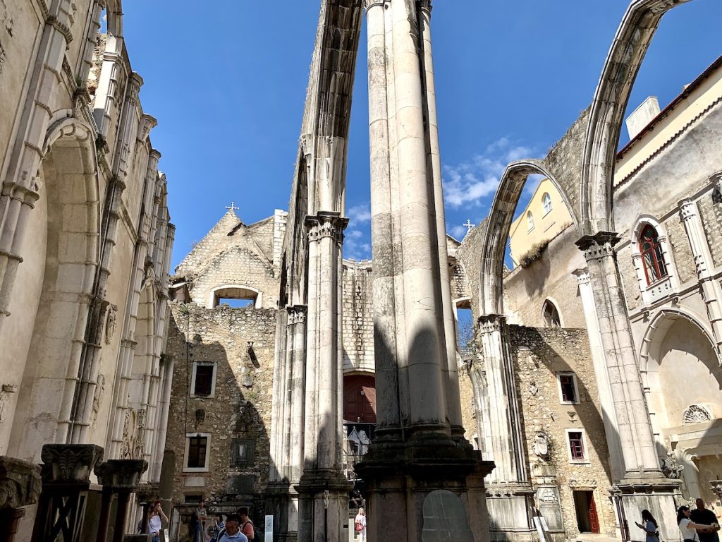 The roof-less church in Lisbon