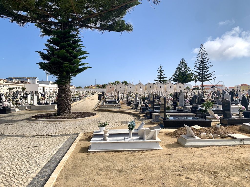 The Cemitério Municipal de Peniche