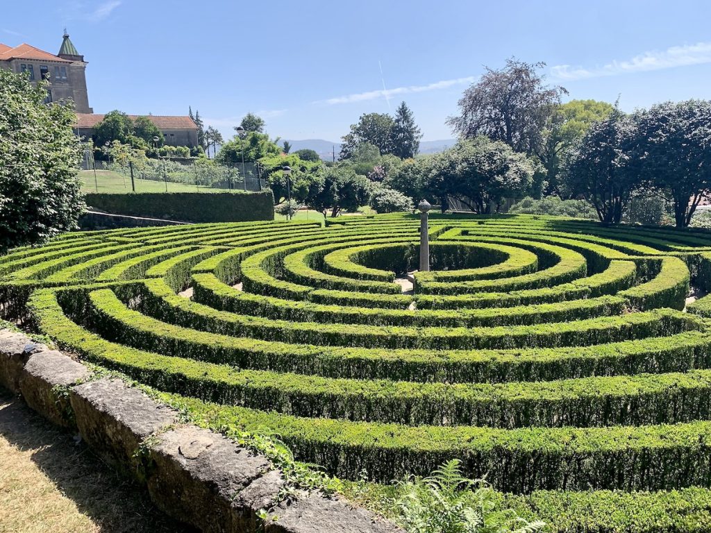 Maze in Parque de São Roque