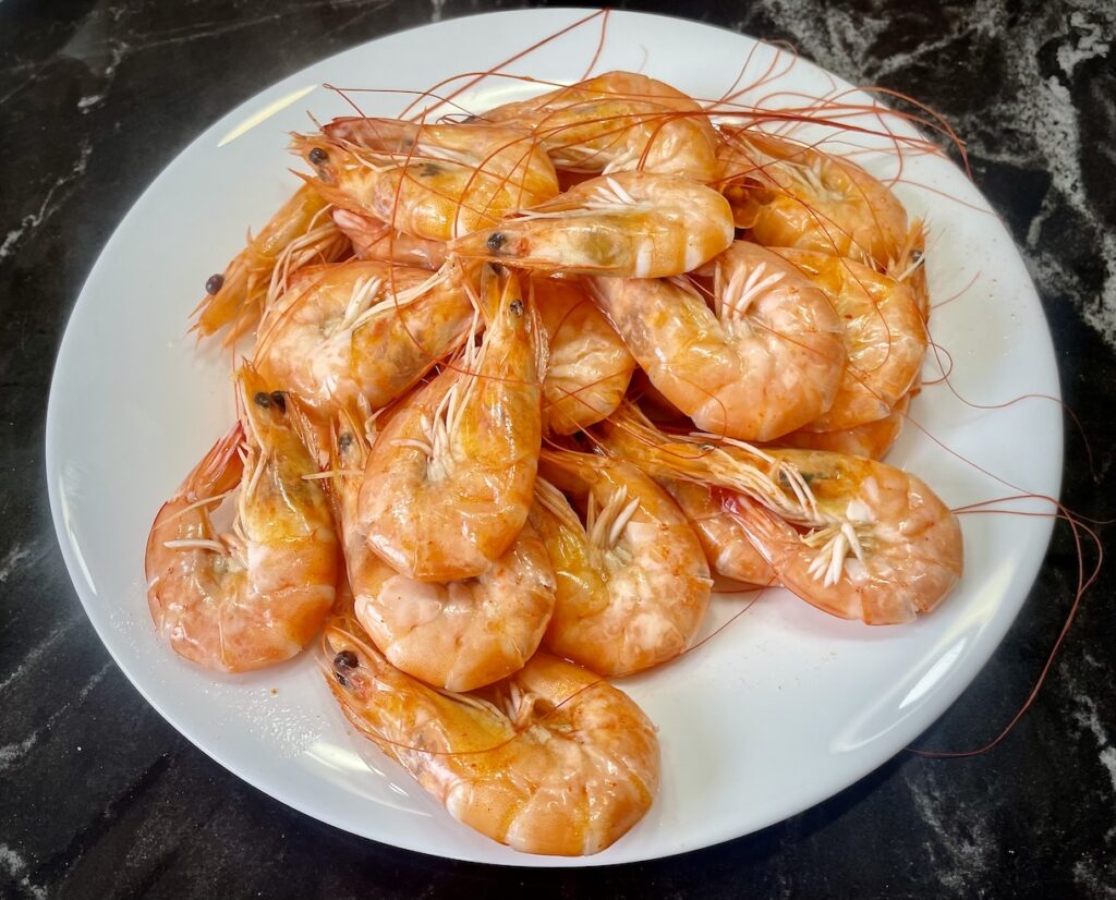Cooked head-on shrimp!