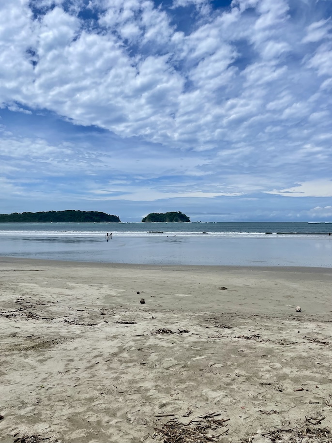 Low tide in Sámara Bay