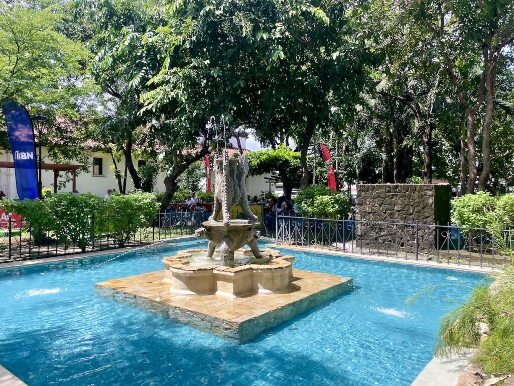 Fountain in Parque De Nicoya Recaredo Briceño