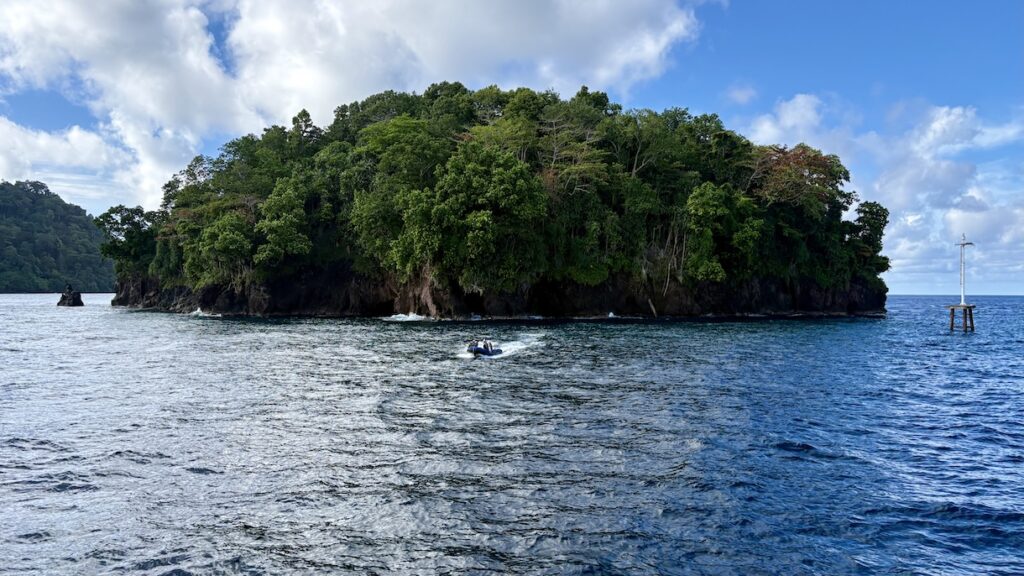 Tiny island off of Banana Island