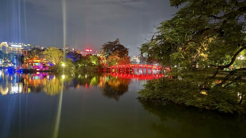 Ngoc Son Temple
