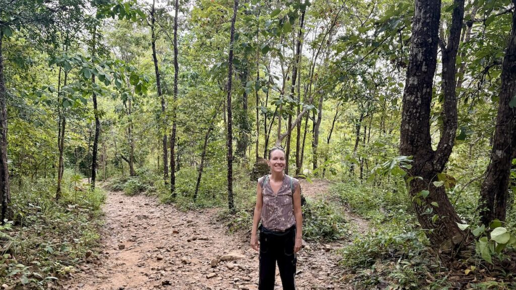 Mrs. ItchyFeet on Monk’s Trail