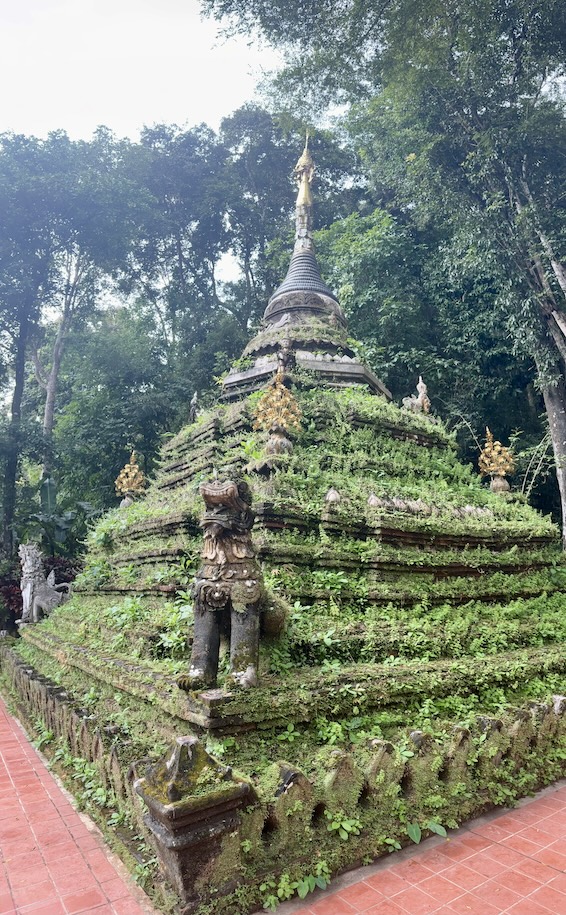 Wat Pha Lat Buddhist Temple