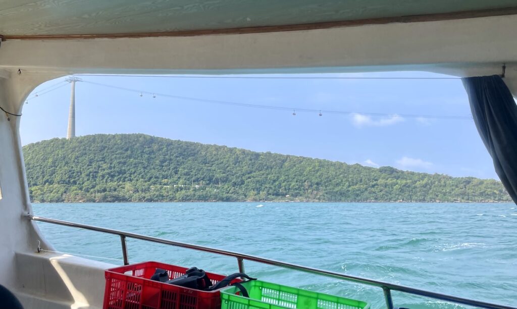 Aerial cable car from boat