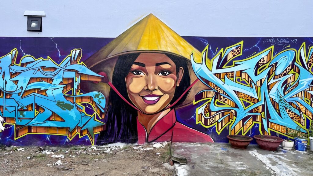 Street art of Vietnamese lady
