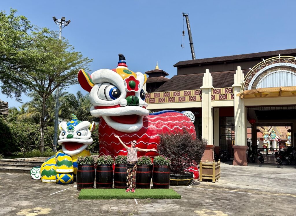 Mrs. ItchyFeet and Foo Dogs