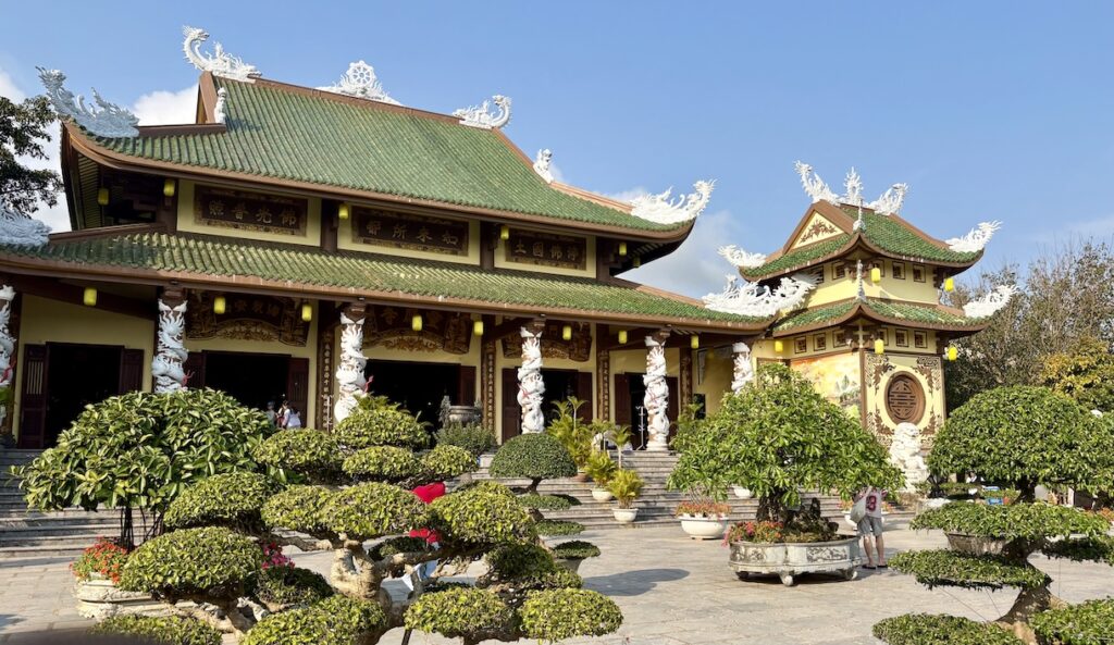 Buddhist Temple at Chùa Linh Ứng