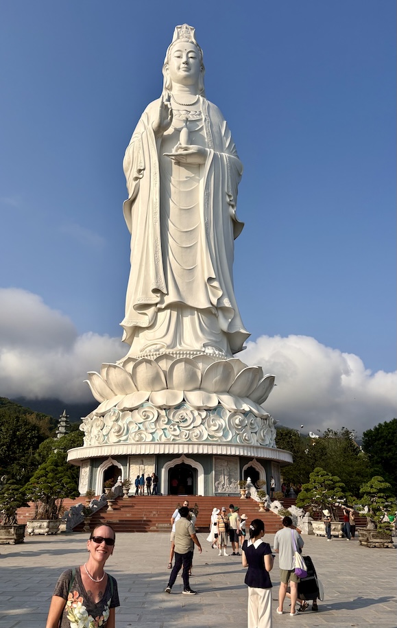 Mrs. ItchyFeet and Lady Buddha