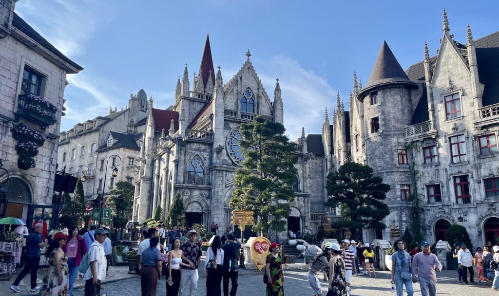 Center square in Bà Nà Hills