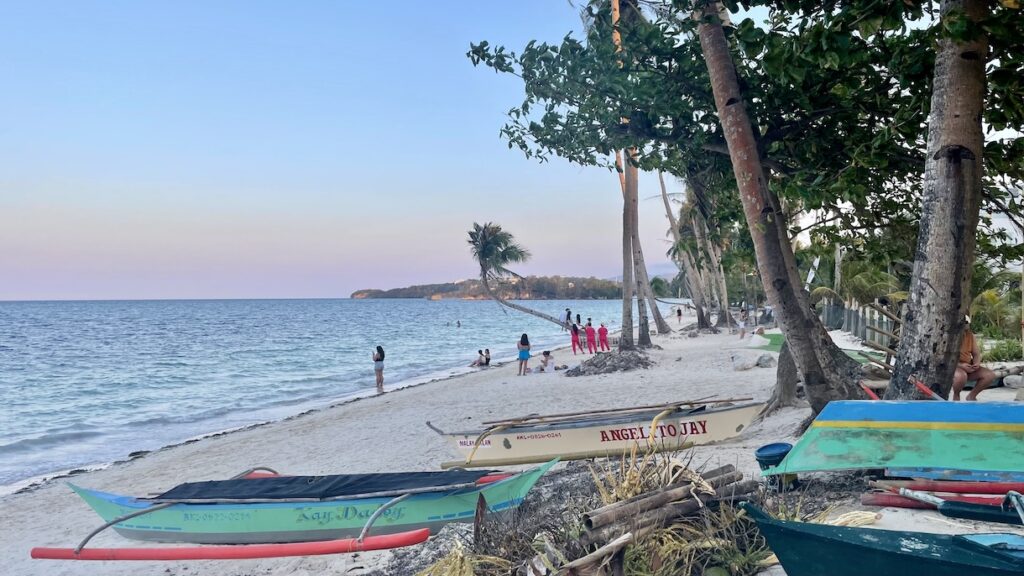 Photo sessions on Bulabog Beach