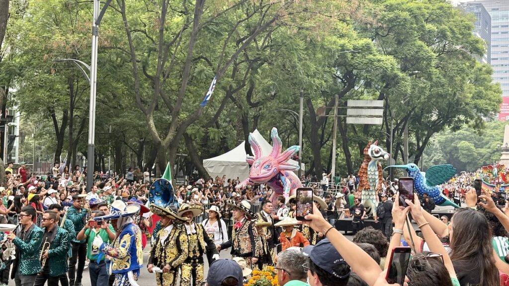 Día de Muertos en Junio parade